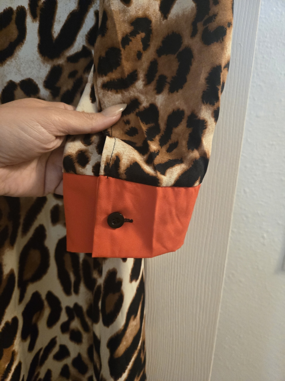 Lightweight Leopard Print Button-Down Duster with Bright Red Trim - Picture 3 of 7